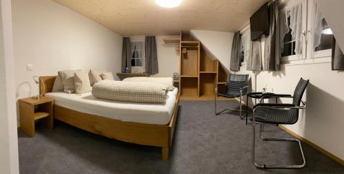 Large Double or Twin Room
