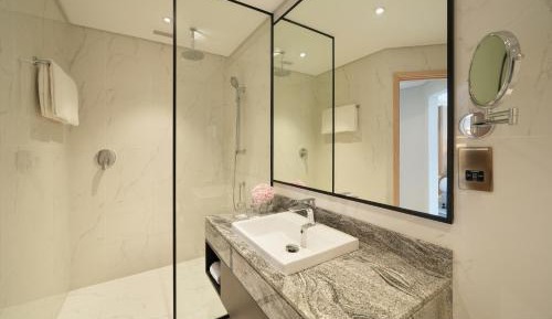 City View Room - Twin Beds