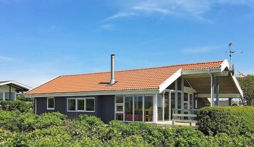 Two-Bedroom Holiday Home