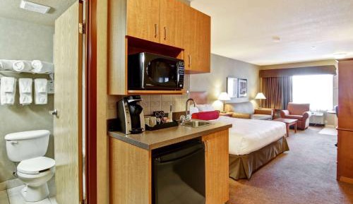 Deluxe King Room - Non-Smoking
