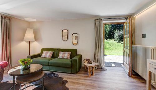 Superior One-Bedroom Apartment