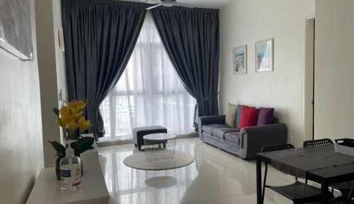 Apartment with Pool View 