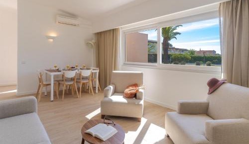 Three-Bedroom Villa (6 Adults)