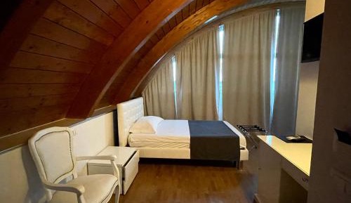 Superior Single Room