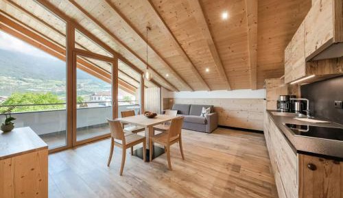 Superior One-Bedroom Apartment with Balcony