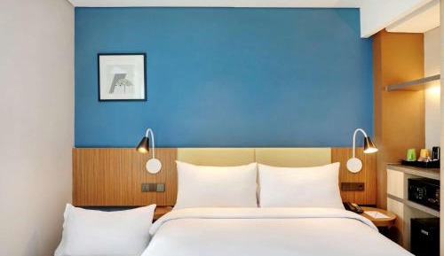 Deluxe Room with 3 single beds