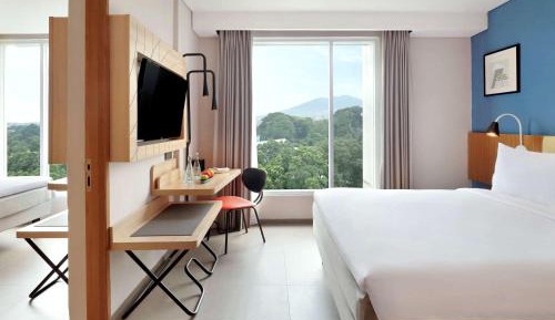 Family Room with 1 Double Bed & 2 Single Beds