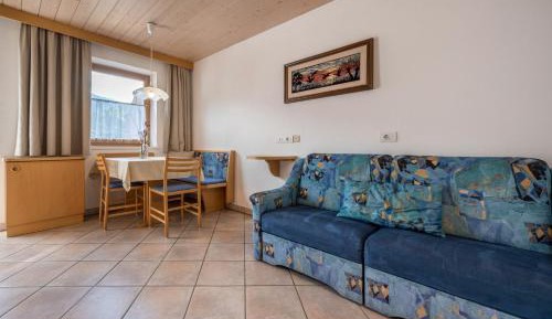 Superior One-Bedroom Apartment with Balcony