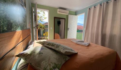 Queen Suite with Spa Bath