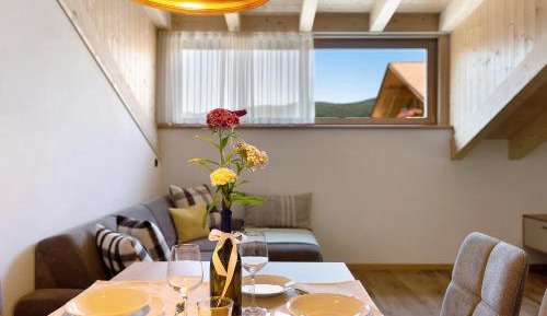 Superior One-Bedroom Apartment with Balcony