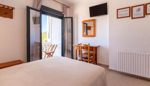 Double or Twin Room with Sea View