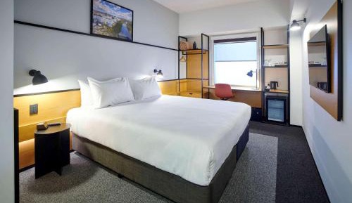 Standard Queen or Twin Room