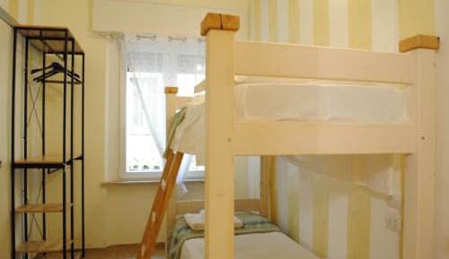 4-Bed Mixed Dormitory Room