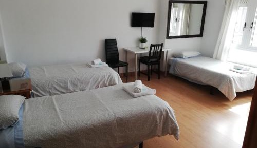 Triple Room with Shared Bathroom