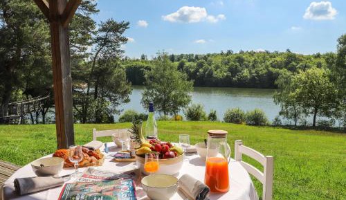 Adjoining Chalet with Lake View