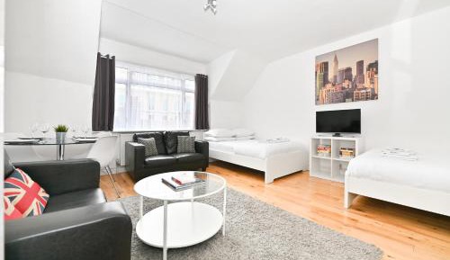 Studio Apartment