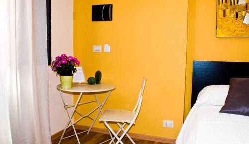 Deluxe Room (2 Adults + 1 Child)