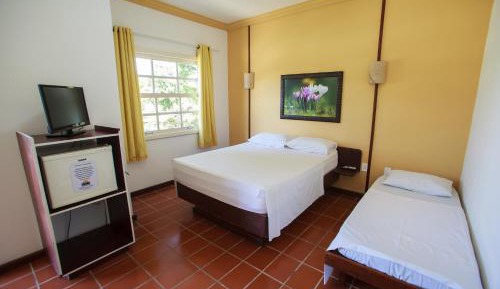 Quadruple Classic Room with Garden View