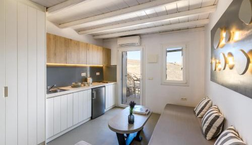 Studio Apartment with Sea View