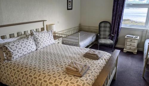 Family Room with Sea View