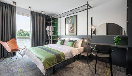 Double or Twin Room with River View