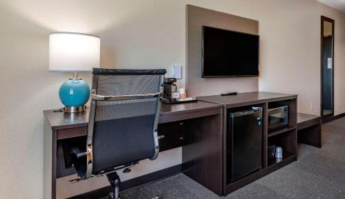 Standard Queen Room with Two Queen Beds - Non Smoking 