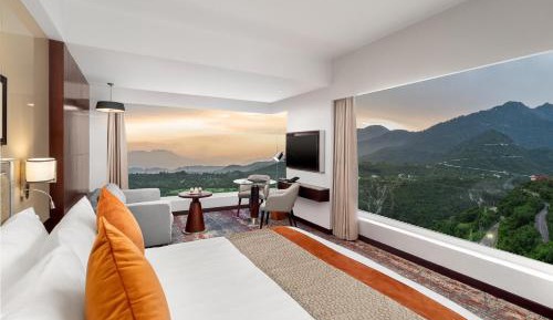 Queen Room