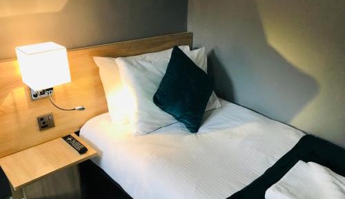 Single Room with Private External Bathroom