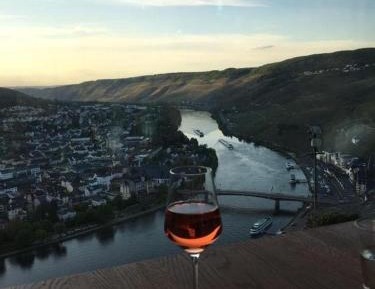 Apartment with Garden View