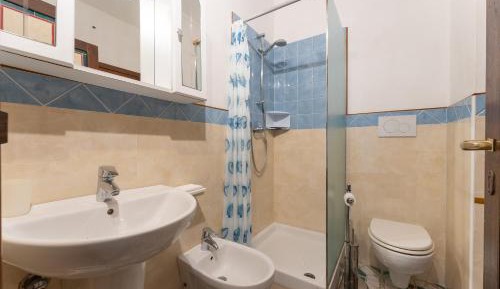 Apartment with three bedrooms - Beach Front - Separate building