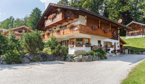 Superior One-Bedroom Apartment with Balcony