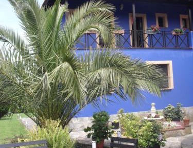 Three-Bedroom Townhouse