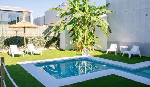 Four-Bedroom Holiday Home