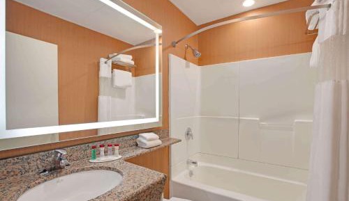 King Suite with Spa Bath