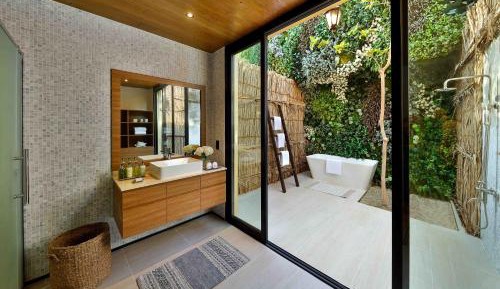 Beach Pool King or Twin Room