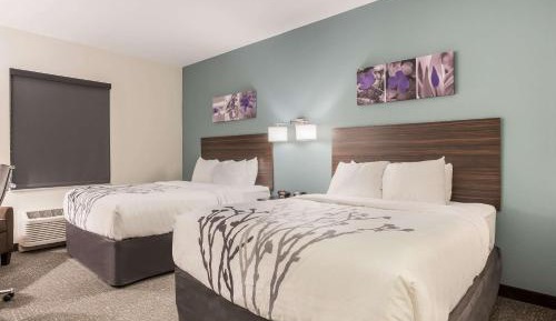 Standard Queen Room with Two Queen Beds - Non Smoking 