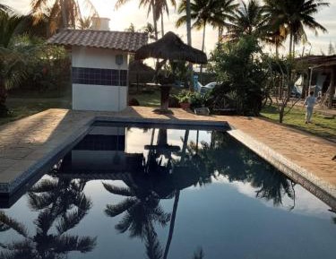 Apartment with Pool View 