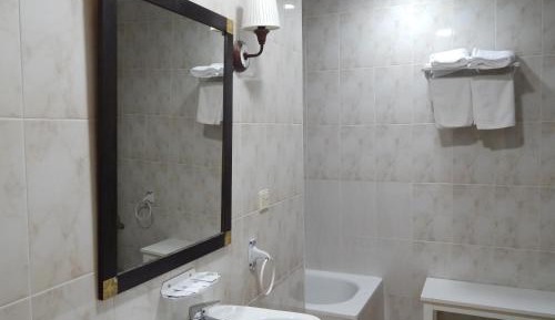 Double or Twin Room with Private Bathroom
