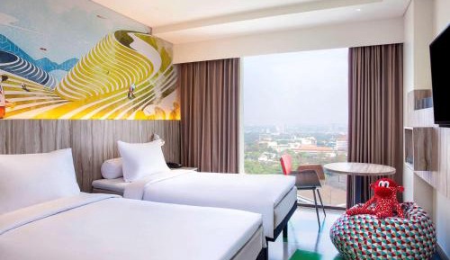 Superior Twin Room with City View