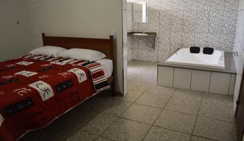 Deluxe Suite with Spa Bath