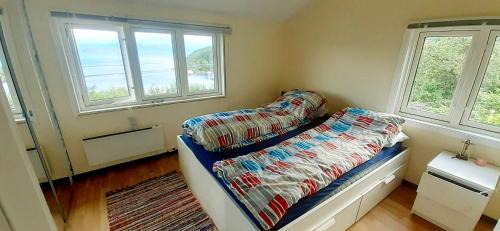 Standard Double Room with Shared Bathroom