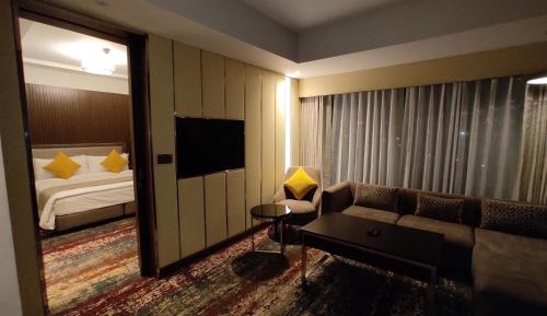 Executive Suite