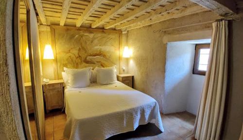 Queen Room with Garden View