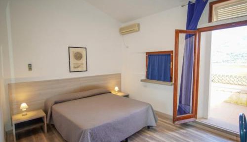 Large Double or Twin Room