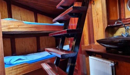 Economy Quadruple Room with Shared Bathroom