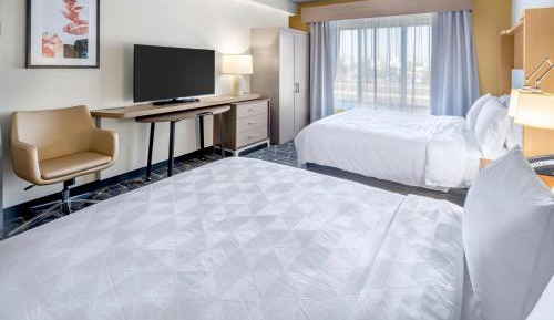 Standard Queen Room with Two Queen Beds