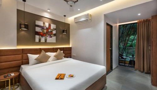 Deluxe Forest View Room
