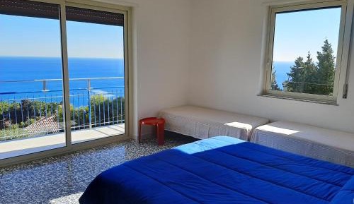 Quadruple Room with Sea View