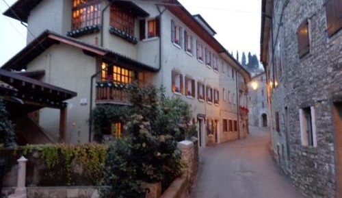 Double or Twin Room with Mountain View