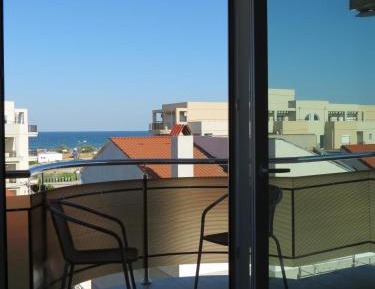 Deluxe Double Room with Side Sea View